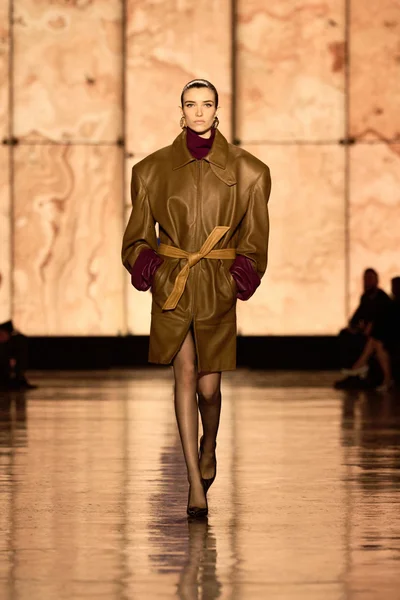 Look 33